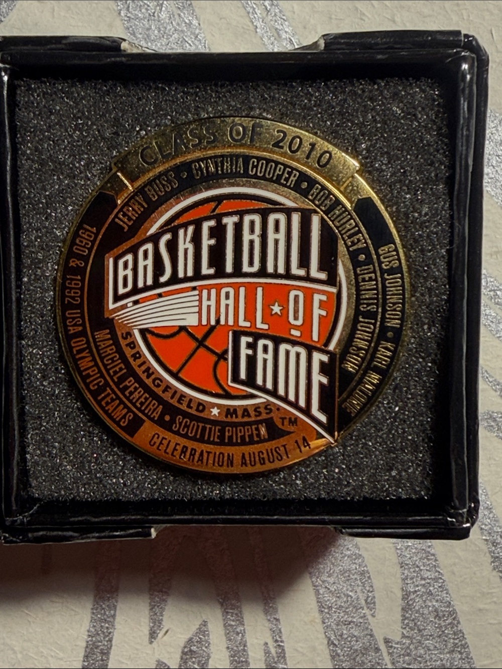 Basketball Hall of Fame Attendee Commemorative Collectible Medallion Pin - 2010